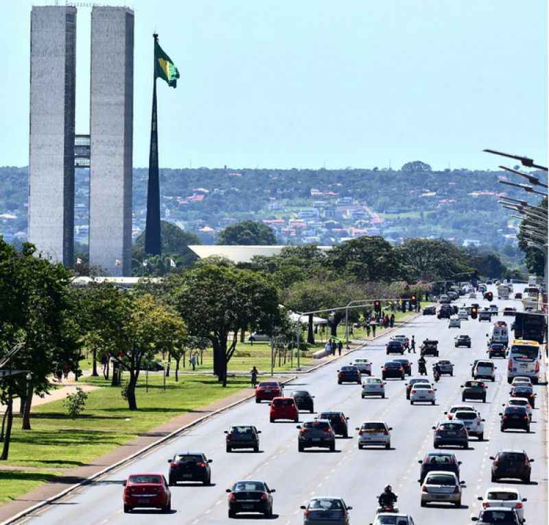 Trânsito na Esplanda dos Ministérios será alterado para a celebração de Nossa Senhora Aparecida