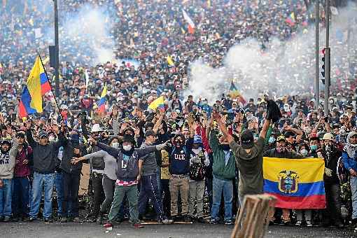 Protestos no Equador contra o fim dos subsídios nos combustíveis