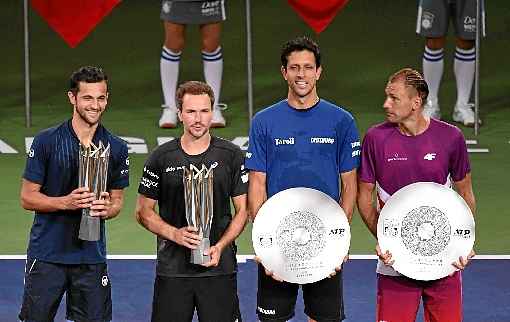 Mate Pavic, Bruno Soares, Marcelo Melo e Lukasz Kubot no pódio