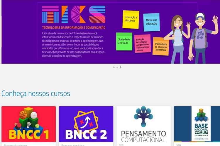 Sites oferecem cursos on-line gratuitos para contribuir com o constante aperfeiçoamento dos docentes