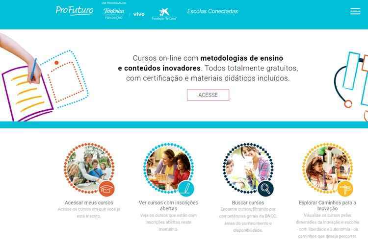 Sites oferecem cursos on-line gratuitos para contribuir com o constante aperfeiçoamento dos docentes