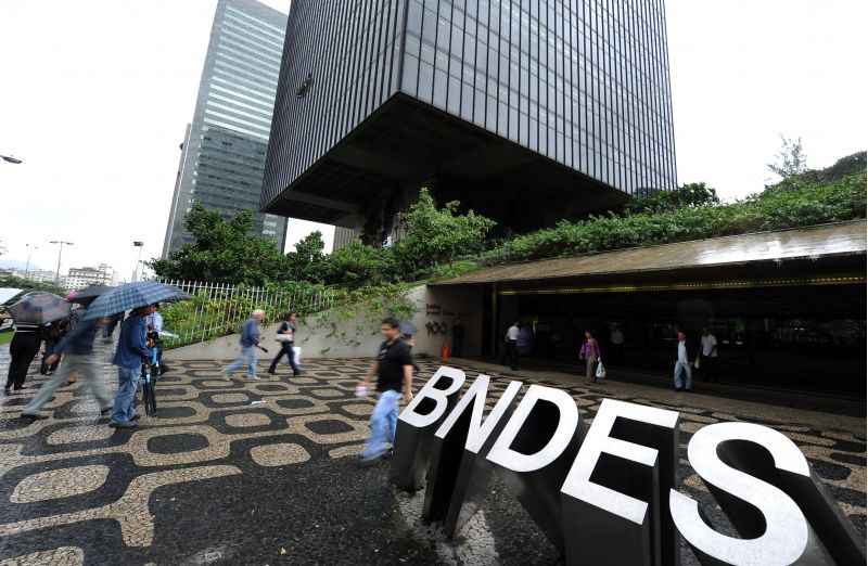 Artigo: Abrindo a caixa-preta do BNDES