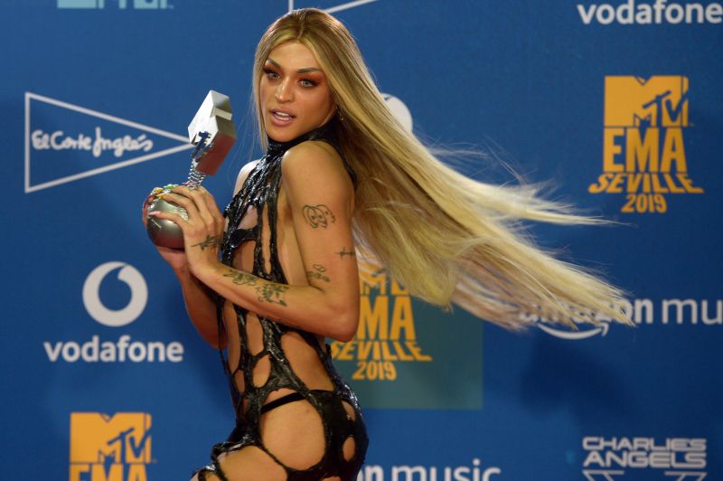 Pabllo Vittar - (foto: AFP / CRISTINA QUICLER) Pabllo Vittar - (foto: AFP / CRISTINA QUICLER)