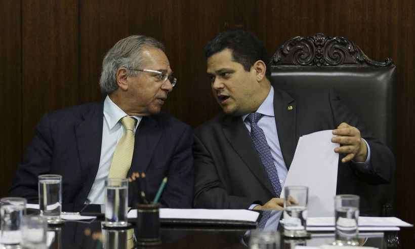 O governo deve propôr a unificação do PIS e do Cofins - (foto: Fábio Rodrigues Pozzebom/Agência Brasil) O governo deve propôr a unificação do PIS e do Cofins - (foto: Fábio Rodrigues Pozzebom/Agência Brasil)