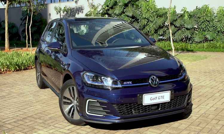 um carro azul estacionado - (foto: Volkswagen/Divulgação) um carro azul estacionado - (foto: Volkswagen/Divulgação)