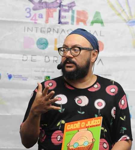 Começa a primeira edição da FeLiB