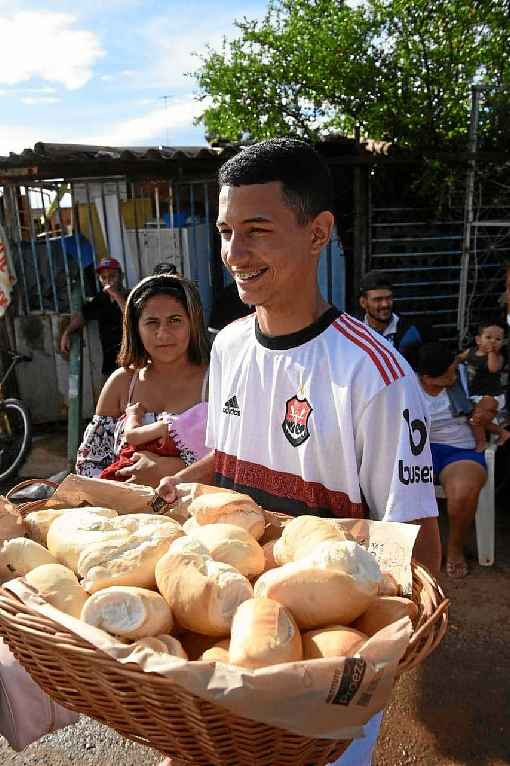 Matheus Barboza será ajudante de padeiro em uma pizzaria