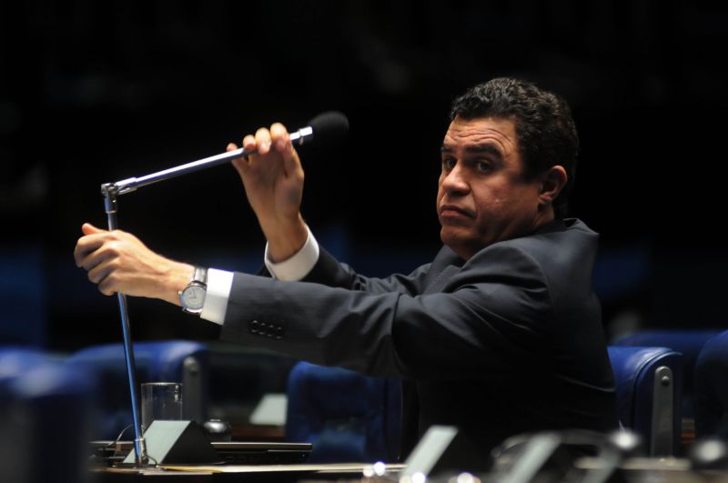 Deputado federal José Wilson Santiago (PTB-PB) é afastado do cargo