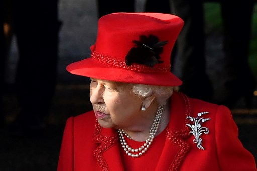 A rainha Elizabeth II no culto tradicional do Dia de Natal da Família Real na Igreja de Santa Maria Madalena, em Sandringham.