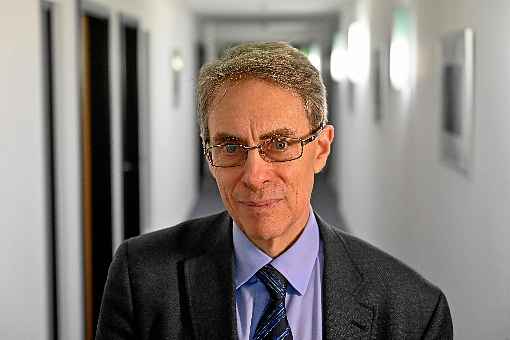 Kenneth Roth, da Human Rights Watch, denuncia 