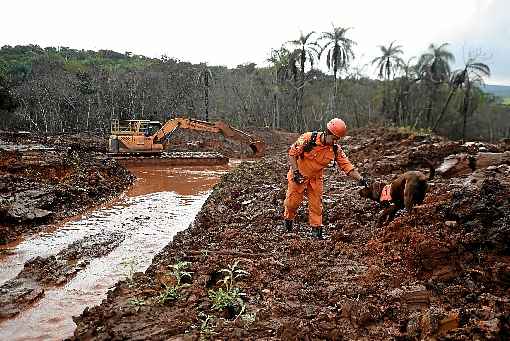 Por falta atÃ© de ferramentas tecnolÃ³gicas, nÃ£o se conhece os reais motivos que causaram a avalanche de lama