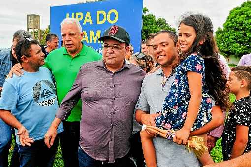 Ao lado de aliados, governador anunciou pacote de obras na saÃºde do DF