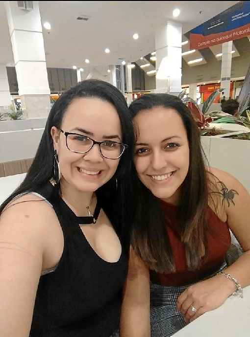 Carina e Ana FlÃ¡via: trÃªs versÃµes para a morte de casal e adolescente