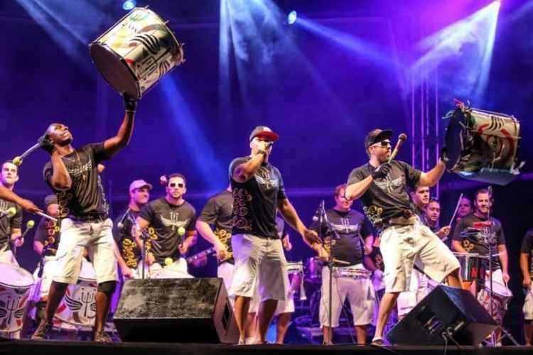 Bloco Santo Pecado leva o clima de carnaval para o Primeiro Bar