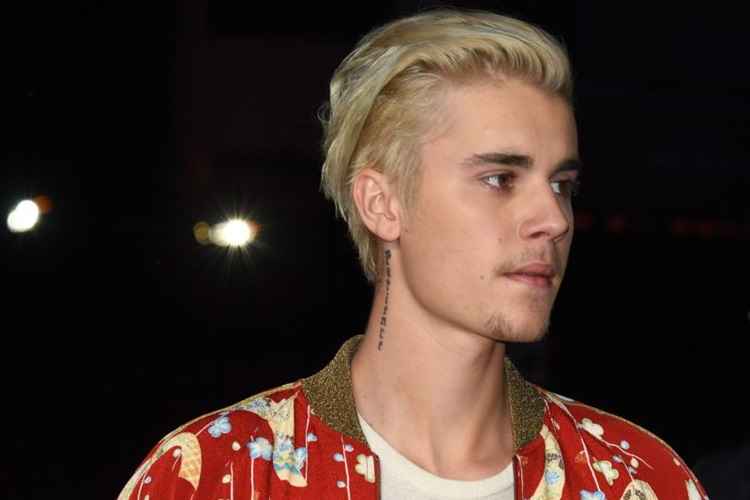 Justin Bieber comeÃ§a a lanÃ§ar mÃºsicas do novo projeto