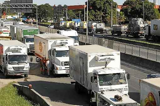 PreÃ§os mÃ­nimos foram estabelecidos no governo Temer durante as negociaÃ§Ãµes para encerrar greve de caminhoneiros