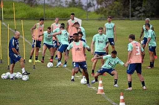 Elenco carioca treinou no CT do Brasiliense, no Setor de Clubes Sul, para onde retorna hoje pela manhÃ£