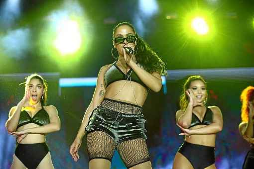 Anitta tem grande chance de levar o hit do carnaval com a parceria de Leo Santana em Contatinho