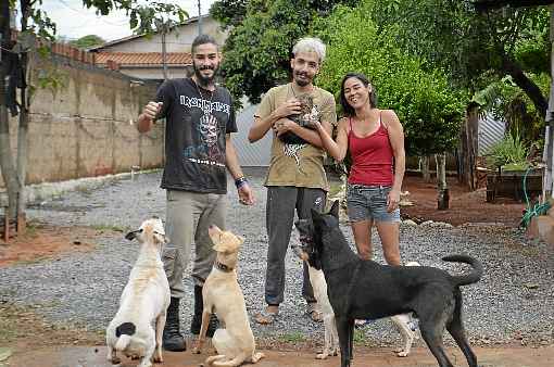 Renda extra para uns, profissÃ£o principal para outros. Uma coisa Ã© certa: trabalhar com animais dÃ¡ dinheiro! O morador de Sobradinho Marcos Vinicius faturou R$ 15 mil entre o fim de dezembro e o inÃ­cio de janeiro