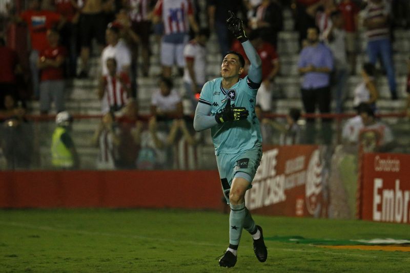 O goleiro Gatito fez duas defesas e garantiu a classificaÃ§Ã£o carioca