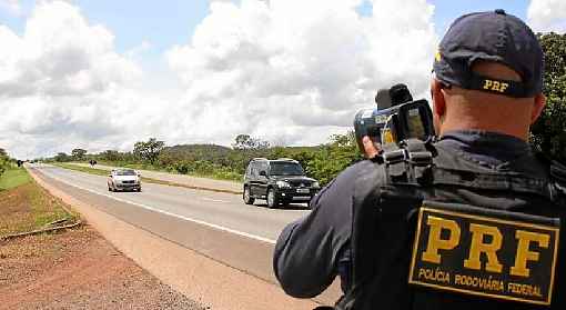 Com ajuda dos radares mÃ³veis, PRF pretende fazer com que o motorista compreenda que ele tambÃ©m Ã© responsÃ¡vel pela seguranÃ§a da prÃ³pria viagem