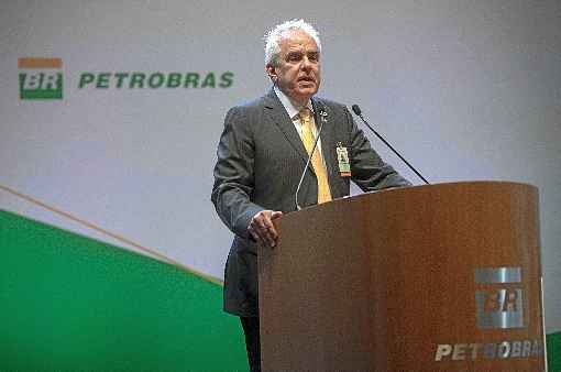 Presidente da Petrobras diz que aumento da gasolina, anunciado nesta semana, decorreu da alta do dÃ³lar, e que empresa estÃ¡ preparada para um longo perÃ­odo de paralisaÃ§Ã£o dos funcionÃ¡rios. Movimento pode acabar hoje