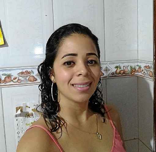 Shellyda estava com os dois filhos e  a mÃ£e quando foi morta pelo ex-marido: covardia