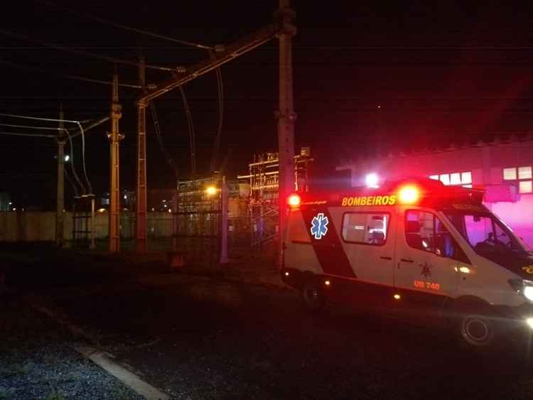 foto mostra local onde homem levou choque e morreu