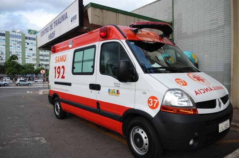 A mulher foi levada pelo Samu ao Hospital de Base