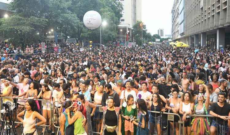 pessoas no carnaval