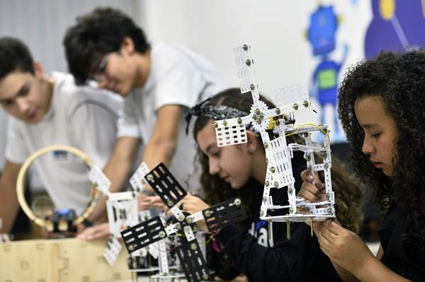 O evento Ã© aberto ao pÃºblico e reÃºne 1.500 estudantes de todo o paÃ­s