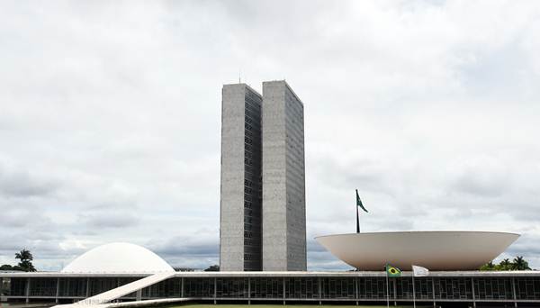 A previsÃ£o Ã© que os PLNs sejam votados na prÃ³xima terÃ§a-feira (10/3).