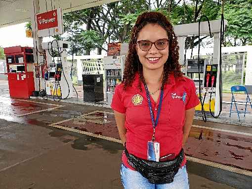 Mais respeito, qualidade de vida, igualdade de gÃªnero e um serviÃ§o pÃºblico de saÃºde digno sÃ£o alguns desejos de trabalhadoras ouvidas pelo Correio no dia em que se celebra o poder feminino