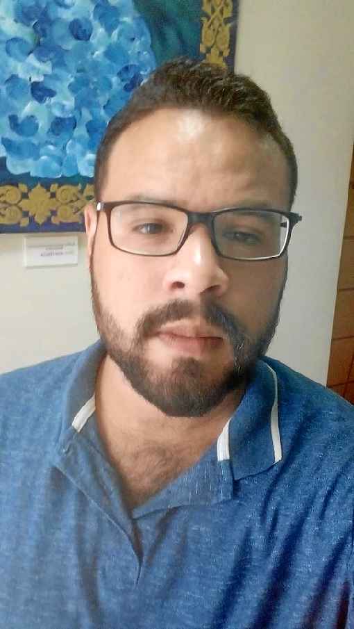 O professor de histÃ³ria Herbert Silva Miguel tinha 26 anos e foi morto com seis facadas em uma parada de Ã´nibus de Taguatinga Sul: bandido queria o celular do educador