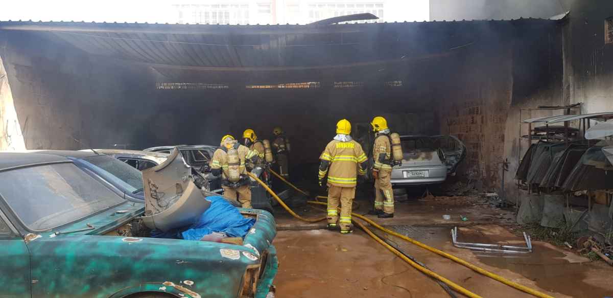 O Corpo de Bombeiros atendeu a ocorrÃªncia Ã s 14h54