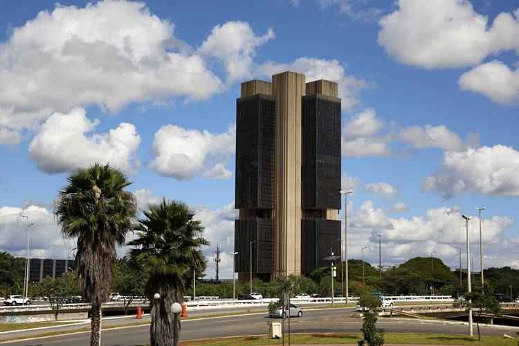 A proposta, que foi apresentada dentro do projeto de autonomia do BC, serÃ¡ retirada do projeto pela CÃ¢mara dos Deputados