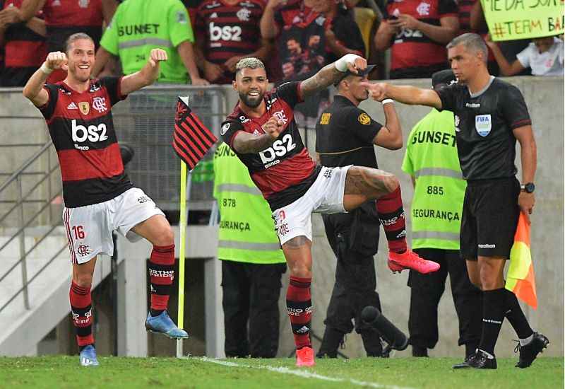 Em cobranÃ§a de pÃªnalti, Gabigol marcou o segundo do time carioca e alcanÃ§ou a marca de 11 gols na temporada