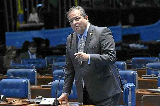 Senador Eduardo Gomes: %u201CSe continuar seguro (o Congresso), daremos continuidade (aos trabalhos)%u201D