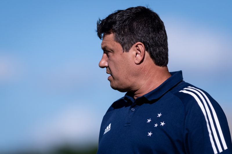 Adilson Batista, ex-tÃ©cnico do Cruzeiro