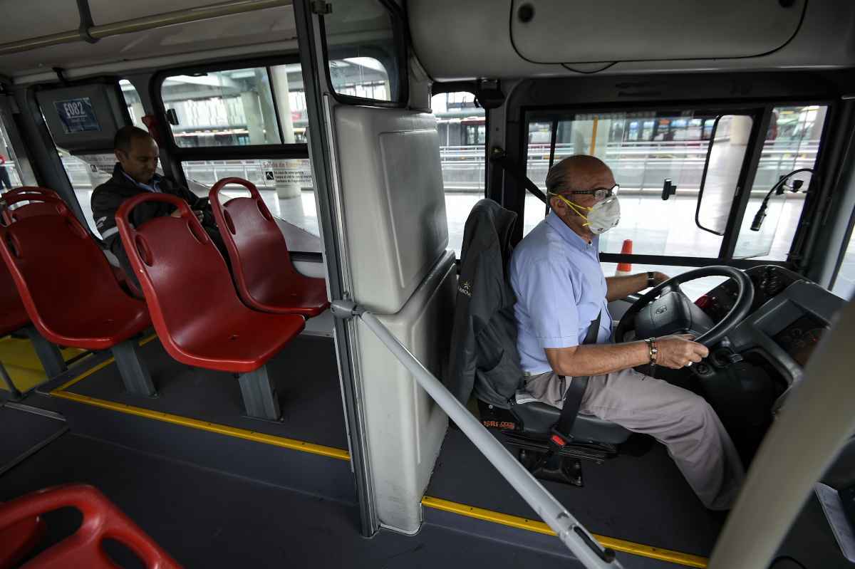 No sistema aquaviÃ¡rio, serÃ¡ interrompida a operaÃ§Ã£o nas estaÃ§Ãµes de Charitas (NiterÃ³i) e CocotÃ¡ (Ilha do Governador)