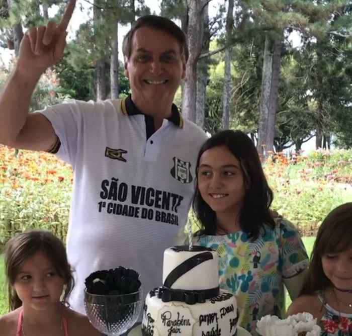 Michelle Bolsonaro faz segunda festa para Laura no Palácio da Alvorada