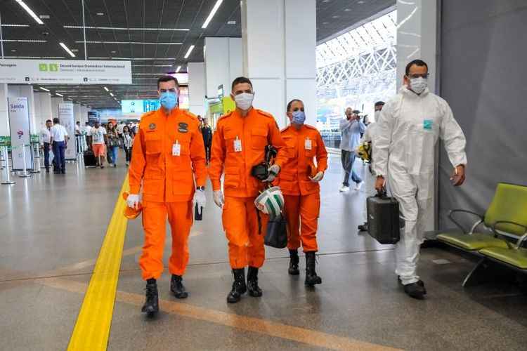 Bombeiros usam cÃ¢meras tÃ©rmicas e equipamentos que analisam o ar do ambiente