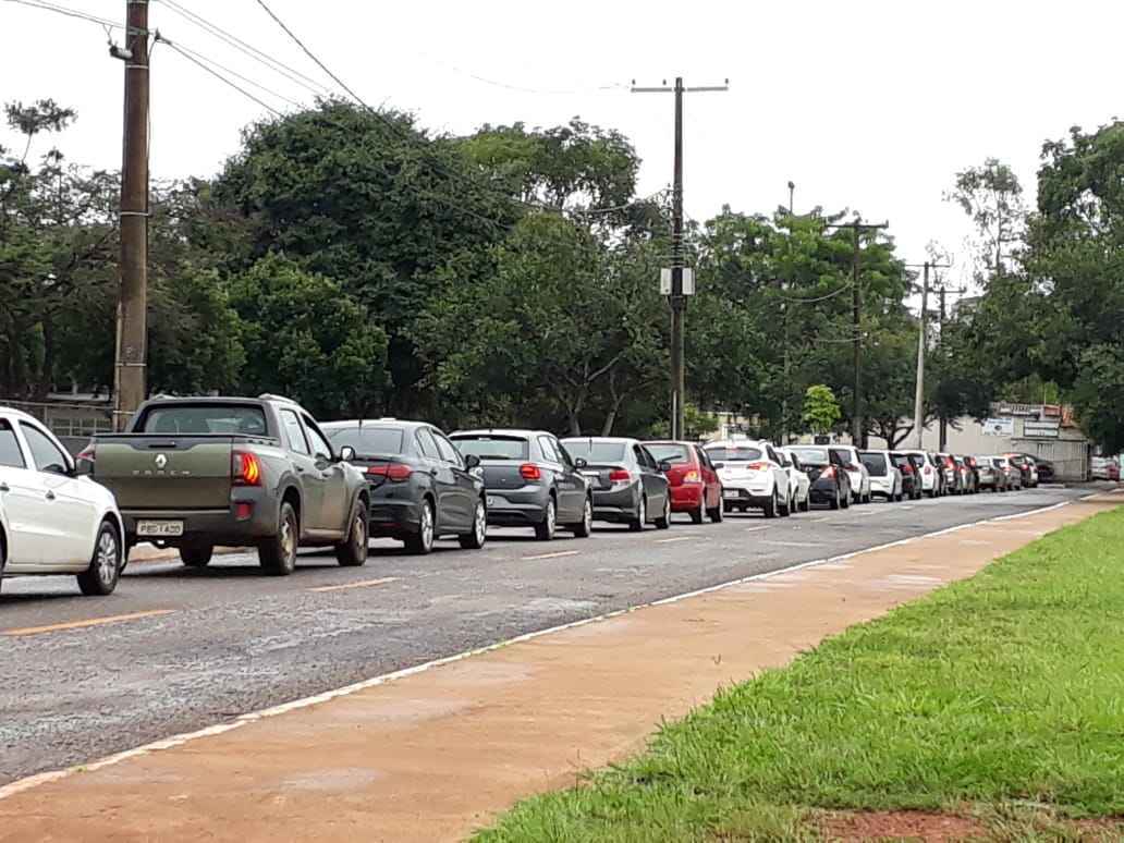 Idosos com nomes iniciados pelas letras F, G, H, I e J estÃ£o sendo vacinados hoje