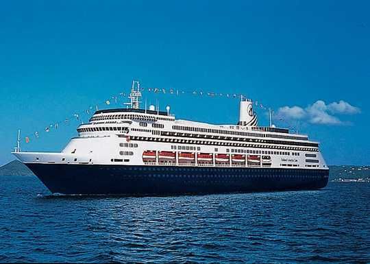 O cruzeiro Zaandam, da empresa Holland America, zarpou em 7 de marÃ§o de Buenos Aires com destino a San Antonio, na costa central do Chile.