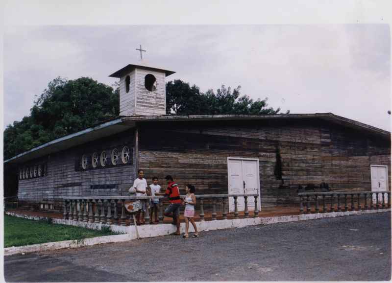 Faixas anunciavam invasÃ£o a templo de madeira da Vila Planalto. NinguÃ©m assume a autoria, mas todos reclamam