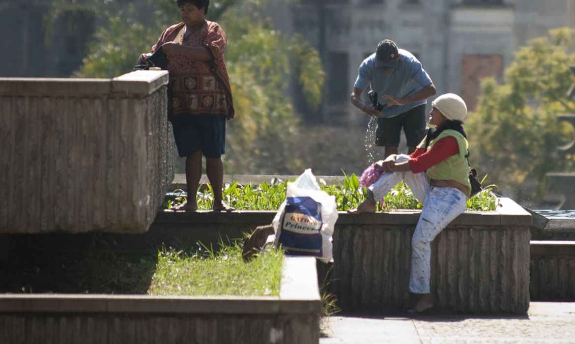 Cartilha estarÃ¡ disponÃ­vel em locais onde eles costumam frequentar