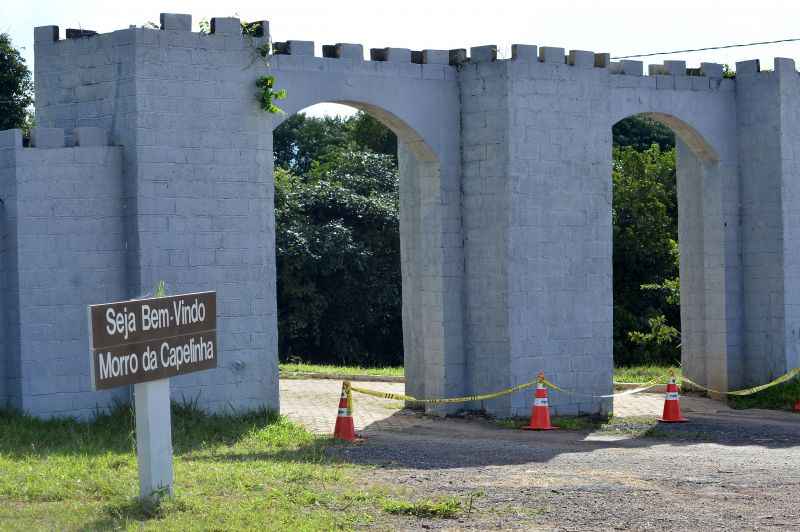 Pela primeira vez nos Ãºltimos 40 anos, nÃ£o ocorreu a Via-Sacra mais tradicional no Distrito Federal na Sexta-Feira Santa. ForÃ§as de seguranÃ§a impediam a aglomeraÃ§Ã£o de pessoas no local, conforme orientaÃ§Ã£o dos Ã³rgÃ£os oficiais de saÃºde