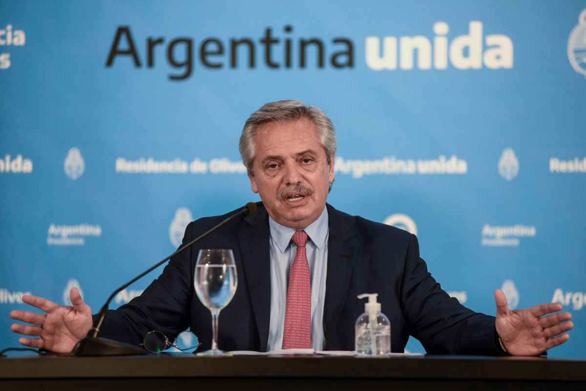 A contagem de casos confirmados de coronavÃ­rus na Argentina chegou a 1.975