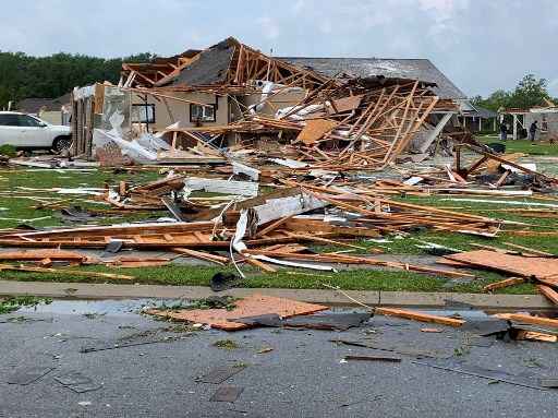 Tornados deixam 11 mortos no estado do Mississippi, nos Estados Unidos