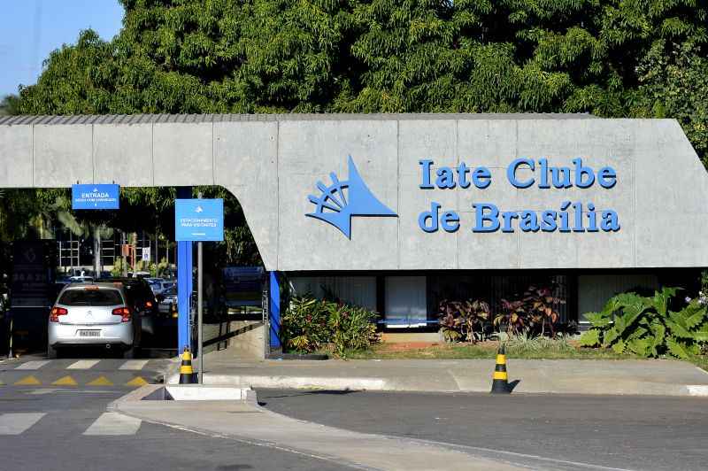 Iate Clube de BrasÃ­lia estÃ¡ fechado, em cumprimento ao Decreto DF 40.520/20